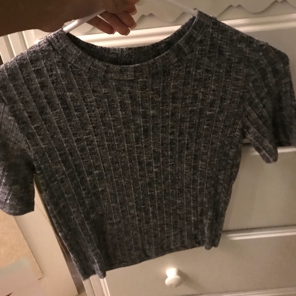 Grey croptop